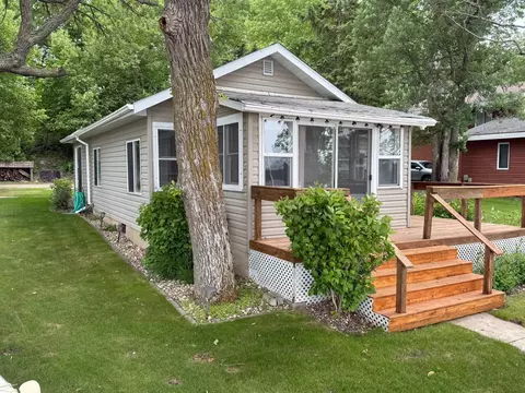23127 Roosevelt Beach Ln, Detroit Lakes, MN 56501
