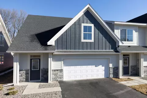13684 Hollybrook Dr, Apple Valley, MN 55124