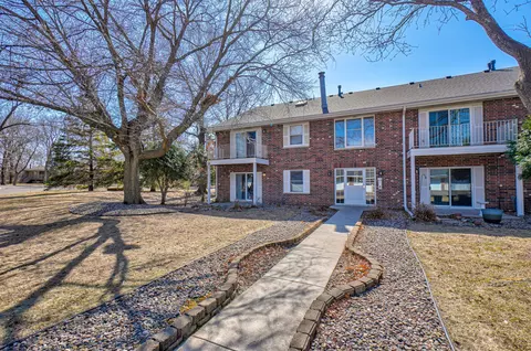 6309 Alderwood #A, Woodbury, MN 55125