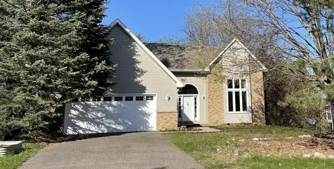 8948 Pinehurst Rd, Woodbury, MN 55125