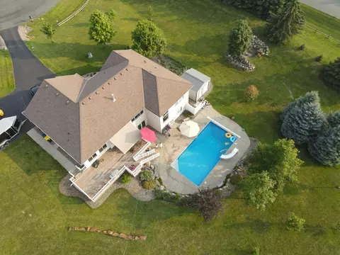 10150 Pheasant Run Ct, Lakeville, MN 55044