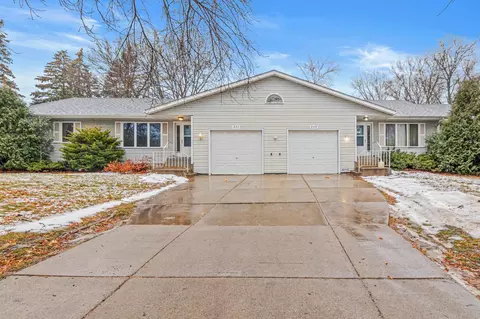 851 Dodd Rd, West Saint Paul, MN 55118