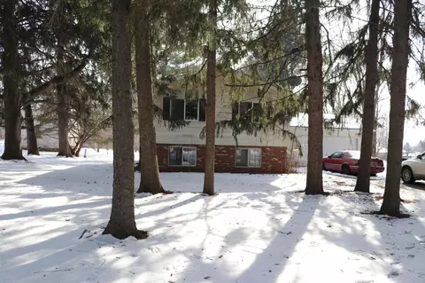 110 W Pine St, Roberts, WI 54023