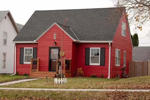 317 N Kingston St, Caledonia, MN 55921
