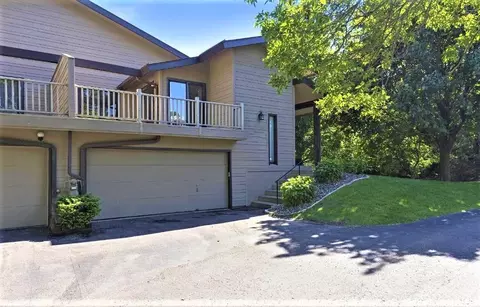 14720 Southampton Dr, Burnsville, MN 55306