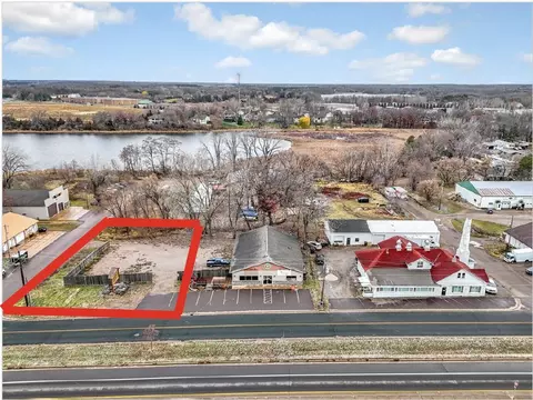 105 Nn South Ave, Chisago City, MN 55013