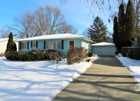 809 18th St SW, Willmar, MN 56201