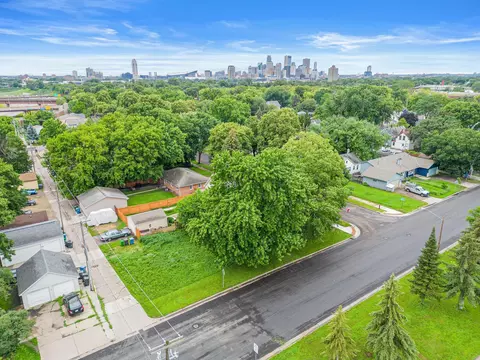1343 Lincoln St NE, Minneapolis, MN 55413
