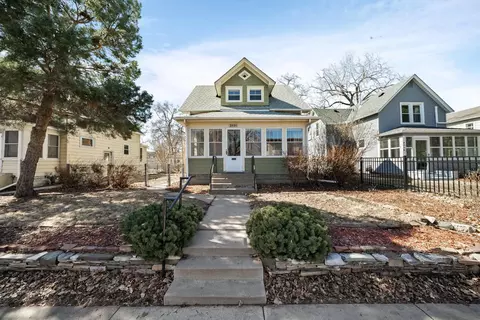 2920 31st Ave S, Minneapolis, MN 55406