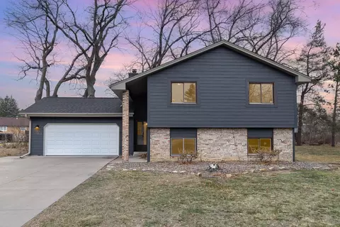 3055 Leeward Way, Little Canada, MN 55109