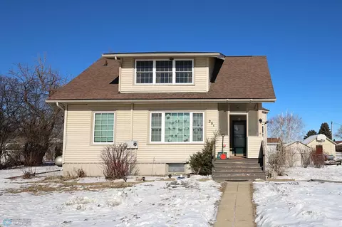 201 2nd St NW, Climax, MN 56523