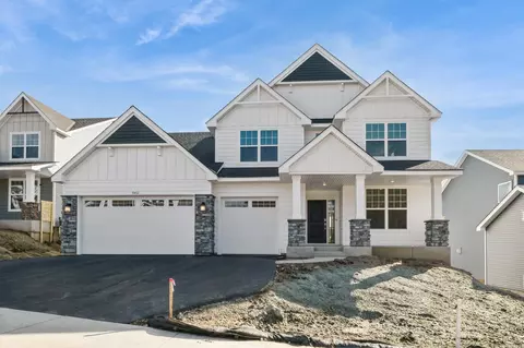 7472 Auburn Ln, Inver Grove Heights, MN 55077