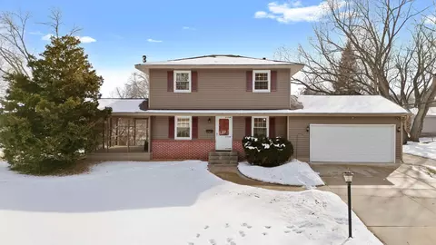 4409 Estate Dr, Brooklyn Park, MN 55443