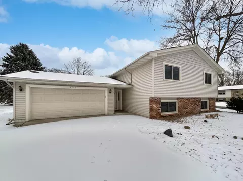 9722 Union Terrace Ln N, Maple Grove, MN 55369