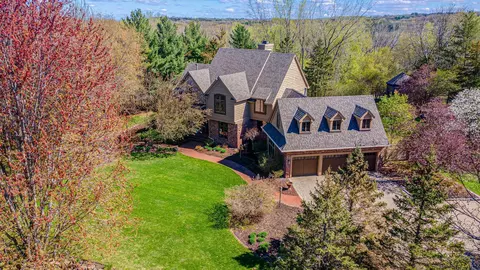 927 Nordic Avenue Ct N, West Lakeland, MN 55082