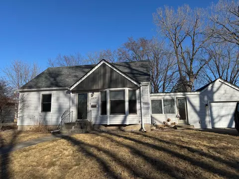 6809 Clinton Ave, Richfield, MN 55423