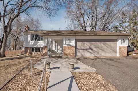 1111 106th Ln NE, Blaine, MN 55434