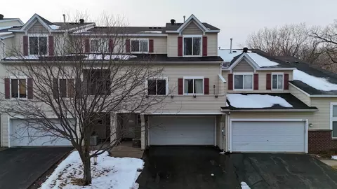 6764 Meadow Grass Ln S, Cottage Grove, MN 55016