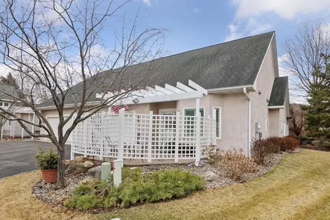 730 Cherrywood Cir, Waconia, MN 55387