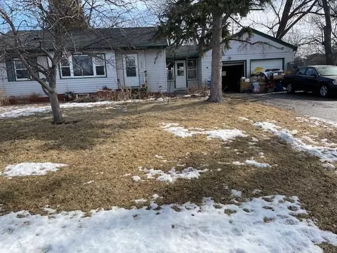 5808 Knox Ave N, Brooklyn Center, MN 55430
