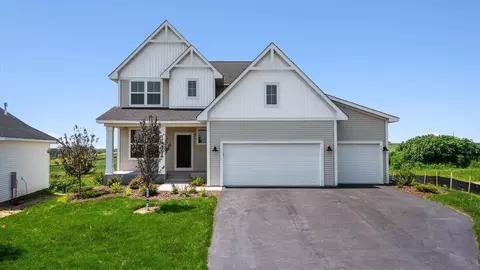 1987 Fallbrooke Dr, Hastings, MN 55033