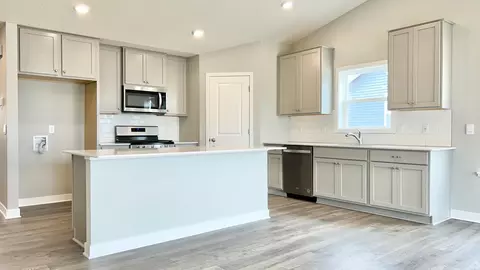 2143 Arcadia St, Shakopee, MN 55379