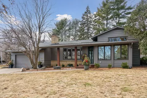 1231 Angelo Dr, Golden Valley, MN 55422