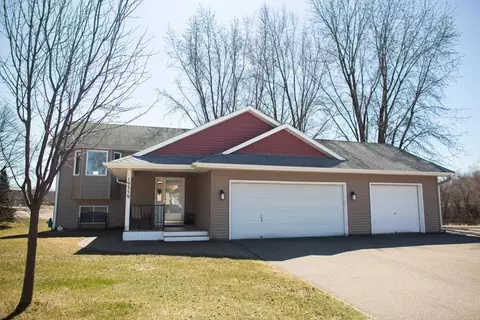 19359 Eureka Ct, Farmington, MN 55024