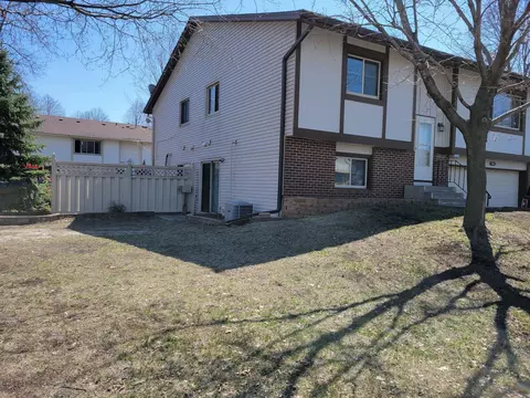 796 125th Ln NE, Blaine, MN 55434