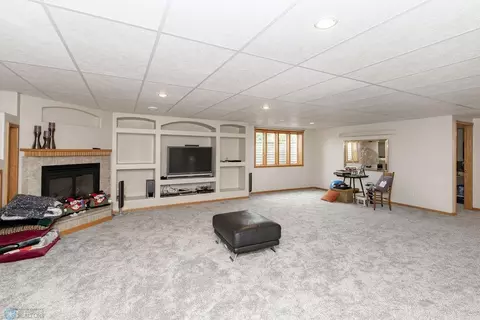 Living - 304 Chestnut Dr, Horace, ND 58047 photo 4 of 5
