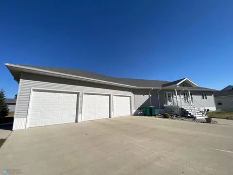 Exterior - 304 Chestnut Dr, Horace, ND 58047 photo 3 of 17