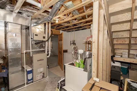 Entry Way - 304 Chestnut Dr, Horace, ND 58047 photo 4 of 5