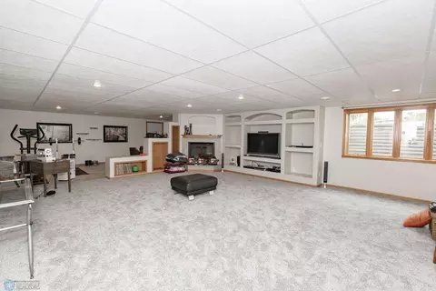 Living - 304 Chestnut Dr, Horace, ND 58047 photo 3 of 5