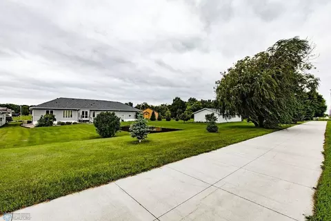 Exterior - 304 Chestnut Dr, Horace, ND 58047 photo 17 of 17