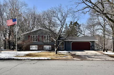 920 3rd Ave NW, Milaca, MN 56353
