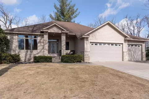 12450 Overlook Ct, Minnetonka, MN 55343