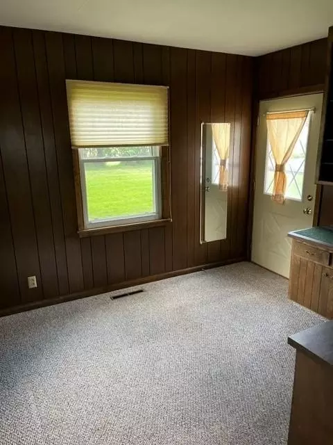 641 16th St, Windom, MN 56101 photo 11
