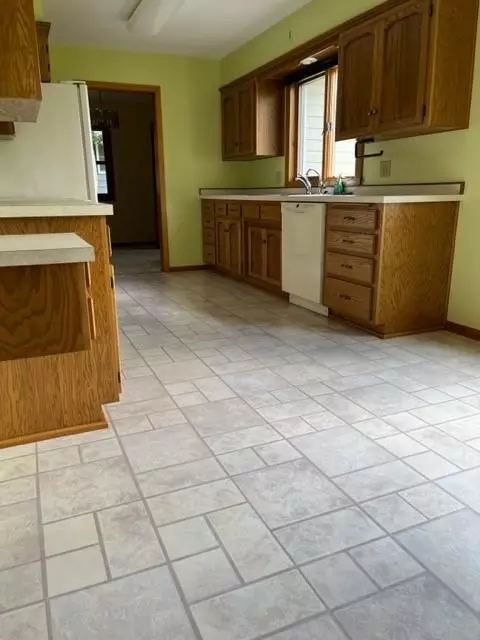 641 16th St, Windom, MN 56101 photo 6
