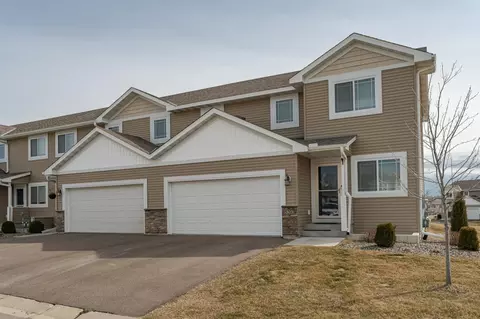 5207 Foxfield Dr NW, Rochester, MN 55901