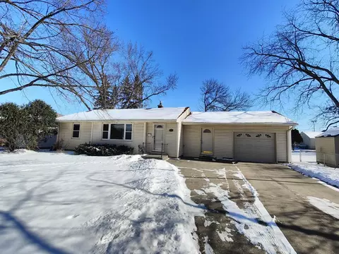 980 Ohio St, West Saint Paul, MN 55118