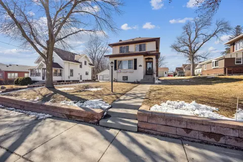 131 Meeker Ave S, Watkins, MN 55389
