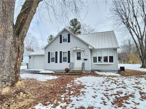 418 S 4th Ave, Owen, WI 54460