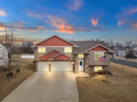 937 Breckenridge Ln, Montrose, MN 55363