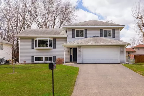 4391 Bramblewood Ave, Vadnais Heights, MN 55127
