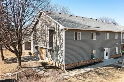 700 W Village Rd #102, Chanhassen, MN 55317