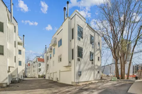3046 Lake Shore Dr #A, Minneapolis, MN 55416
