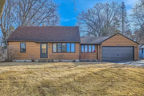 2946 Louisiana Ave N, Crystal, MN 55427