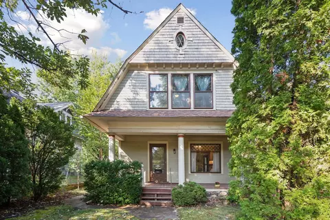 3539 Queen Ave N, Minneapolis, MN 55412