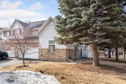 8494 Cortland Rd, Eden Prairie, MN 55344