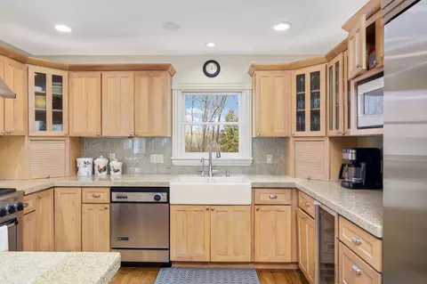Kitchen - 3505 County Road 19, Maple Plain, MN 55359 photo 3 of 5